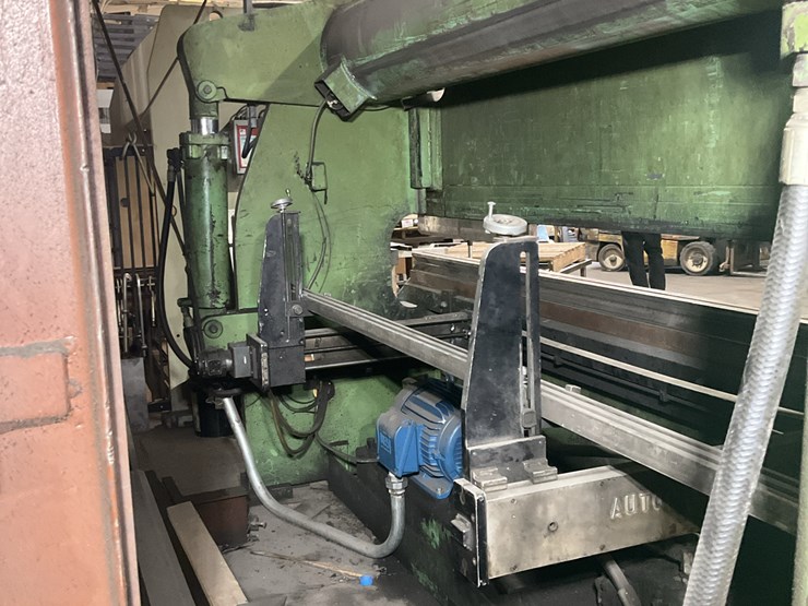 #105-•-175-ton-accur-press-brake-image-21