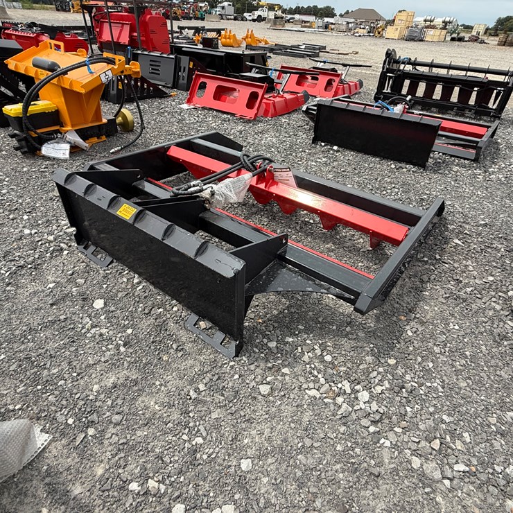 #2030 • Unused GIYI 70" Skid Steer Flat Ripper PDSTQ250791 INV# 26332