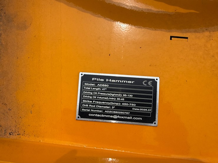 #2025-•-unused-giyi-47"-pile-hammer-adzc680250767-inv#-26345-image-12