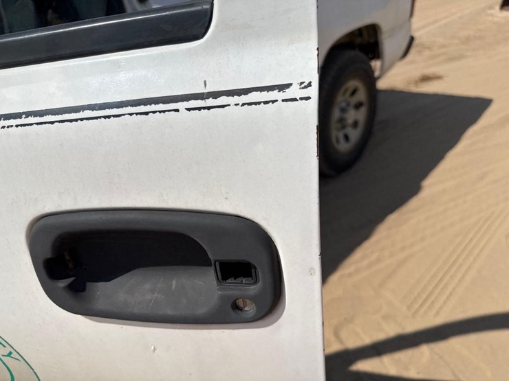 2007-chevrolet-silverado-image-21