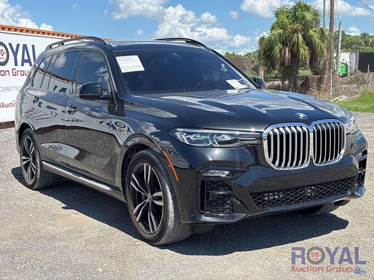2022-bmw-x7-xdrive40i-awd-suv-image-2