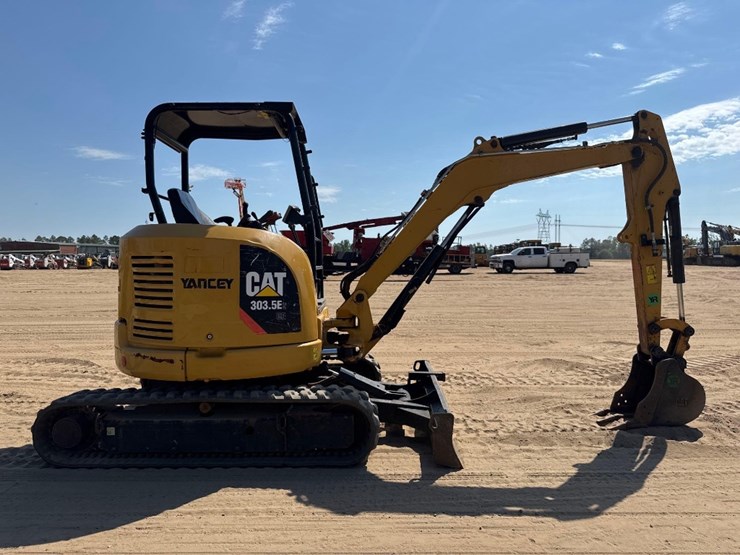 2018-caterpillar-303.5e2-cr-image-5