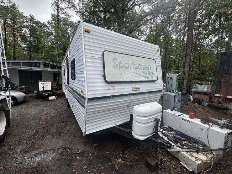 sportsmen-camper-trailer-image-7
