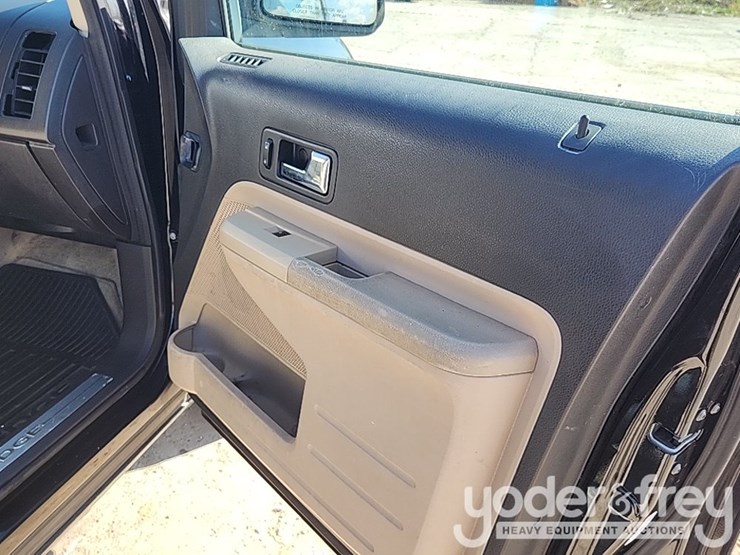 2008-ford-edge-image-35