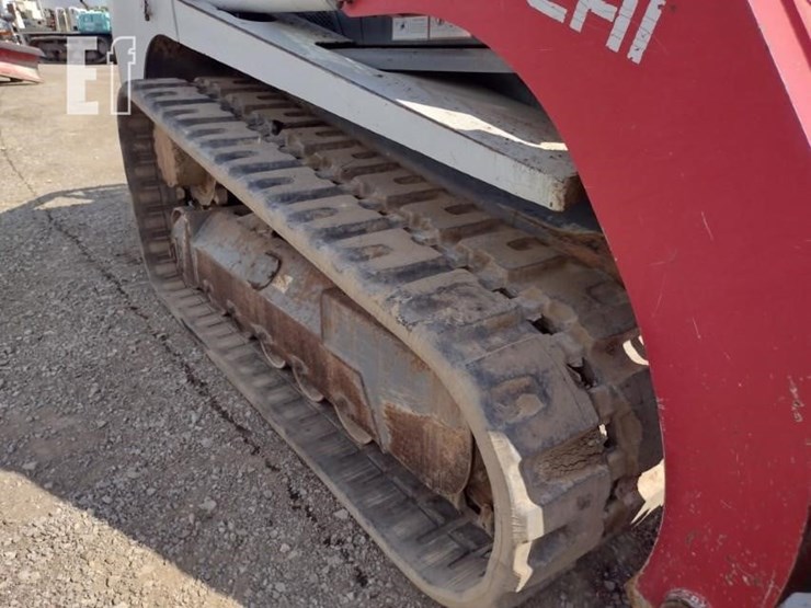 2013-takeuchi-tl12-image-36