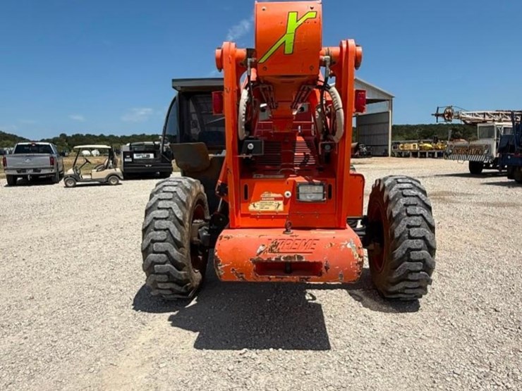 2017-xtreme-xr1534-telescopic-forklift-image-3