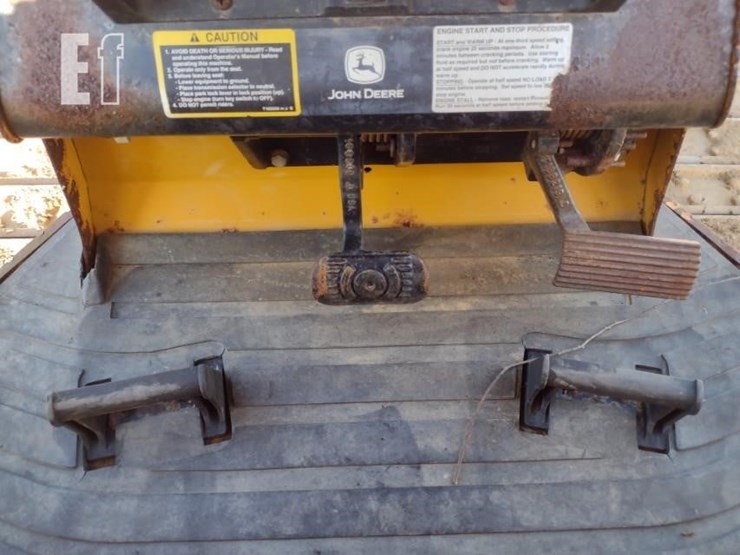 2004-deere-550h-lt-image-8
