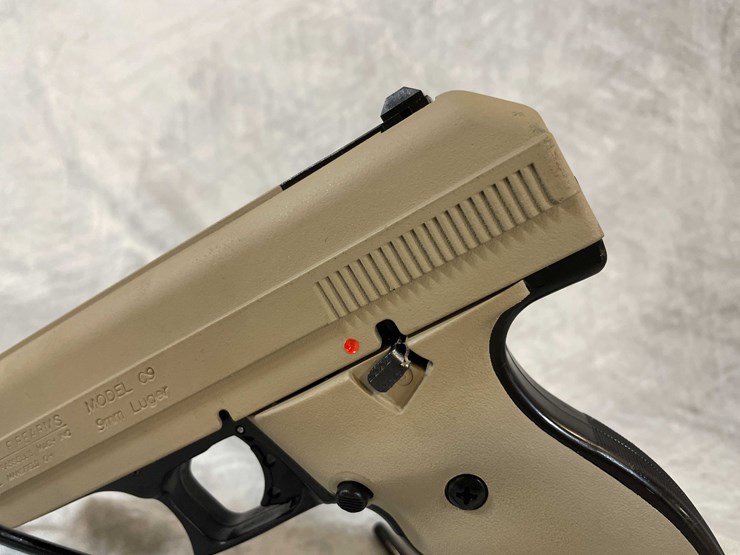 #4791-•-hi-point-p9-9mm-luger-pistol,-sn:-p10189698-image-19