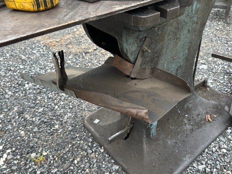 #148-•-hydraulic-notcher-image-6