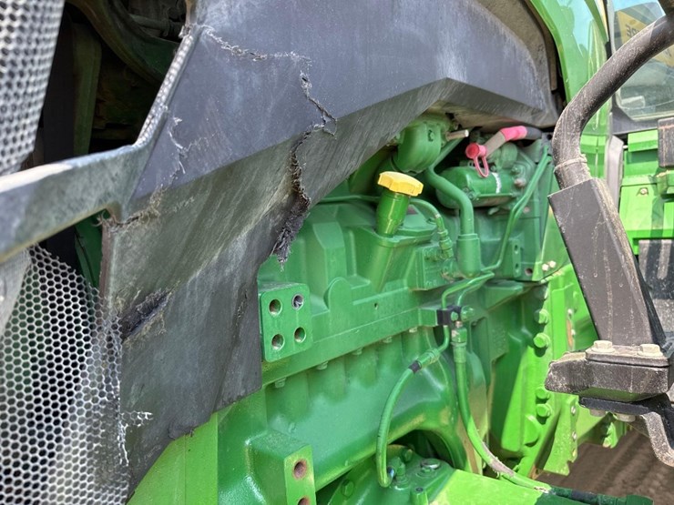john-deere-8r-310-image-16
