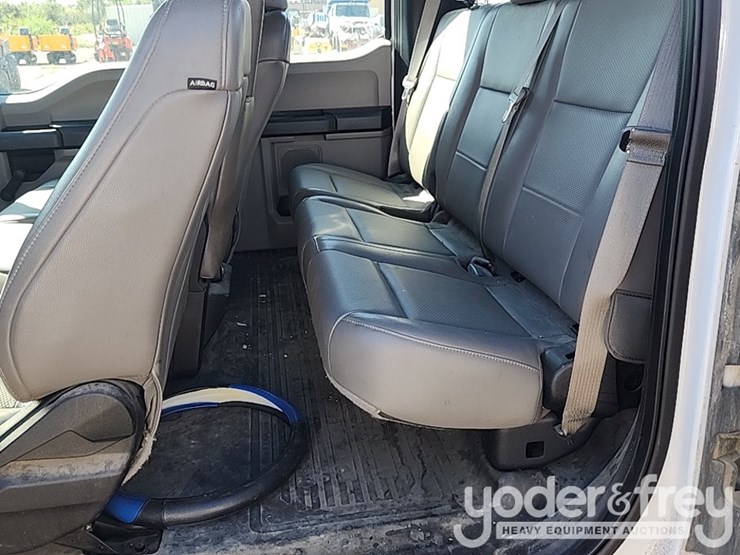2017-ford-f150-image-29