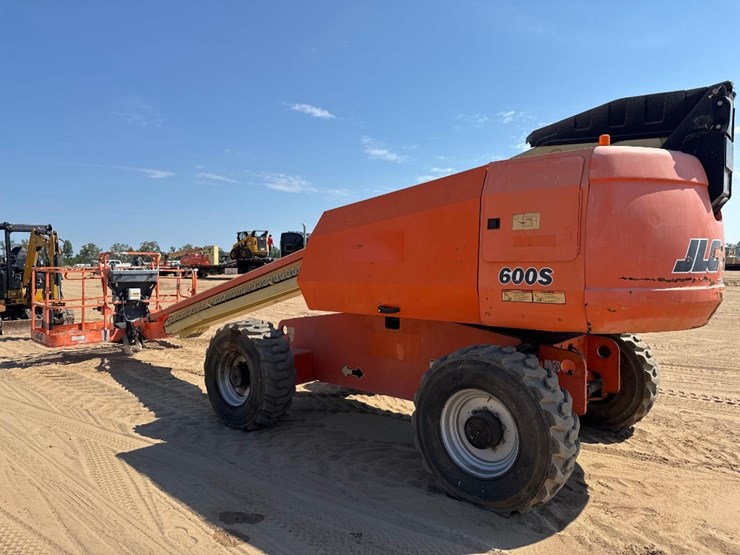 2007-jlg-600s-image-4