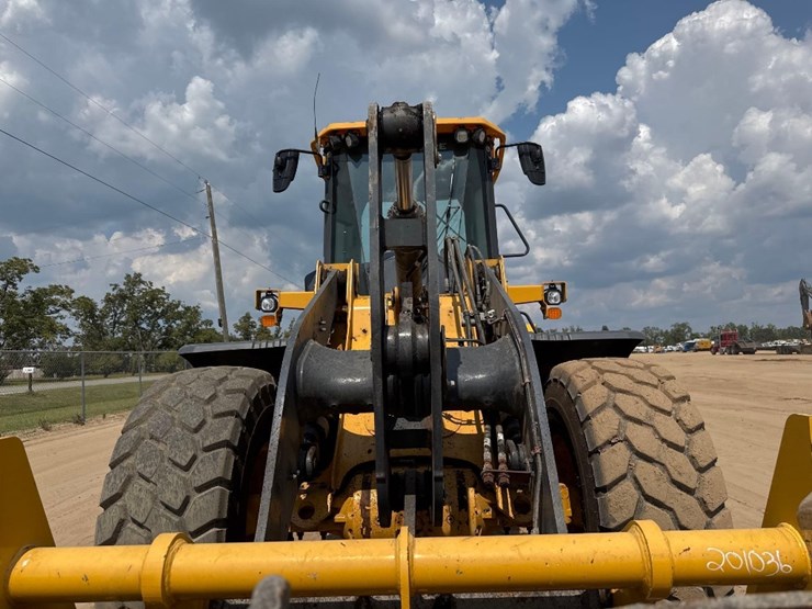 john-deere-444-624---60"-loader-forks-image-23