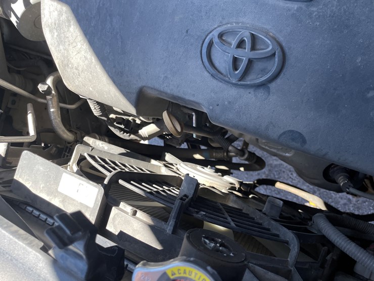 2016-toyota-highlander-image-69