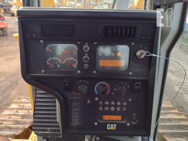 2008-caterpillar-d6t-lgp-image-7