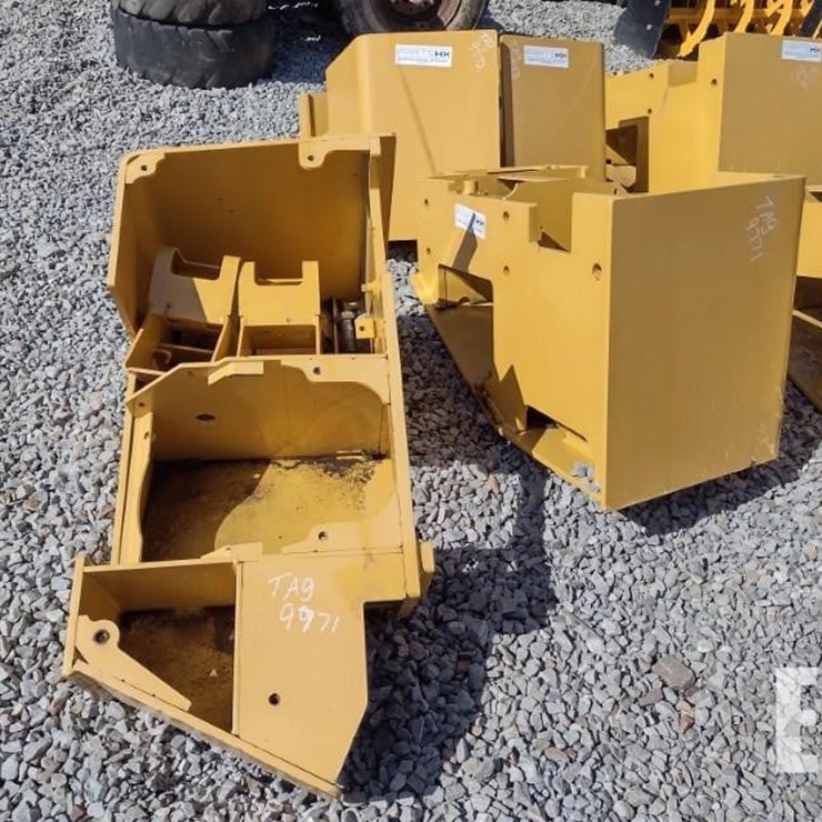 JOHN DEERE WHEEL LOADER FENDERS