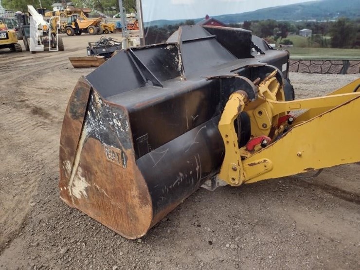 2020-caterpillar-930m-image-19