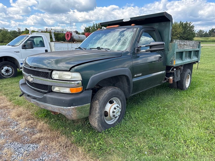 2002-chevy-3500-dump-image-1