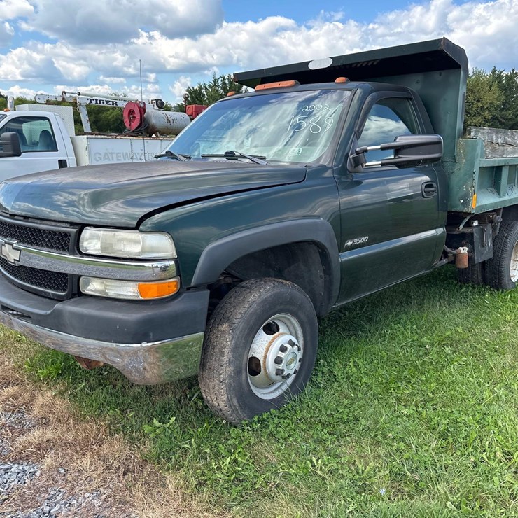 2002 Chevy 3500 Dump