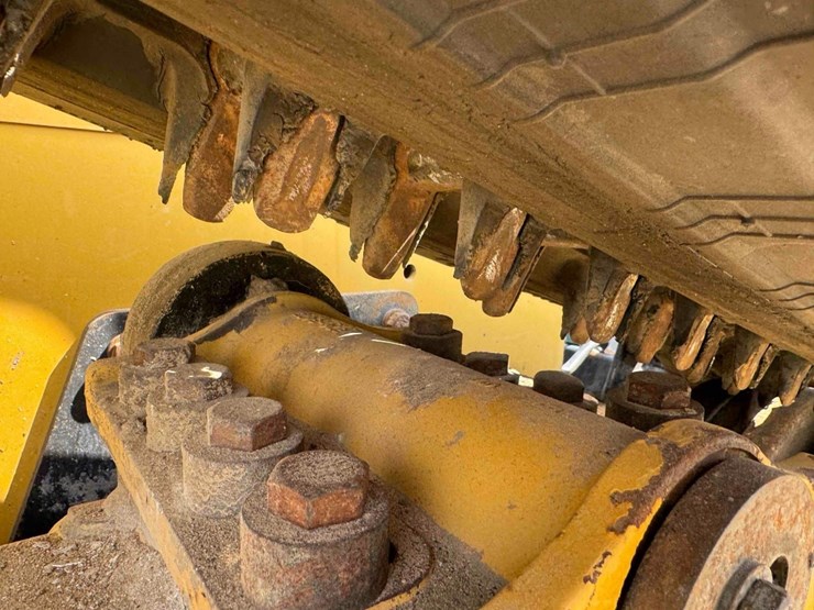 2018-caterpillar-299d2-xhp-image-16