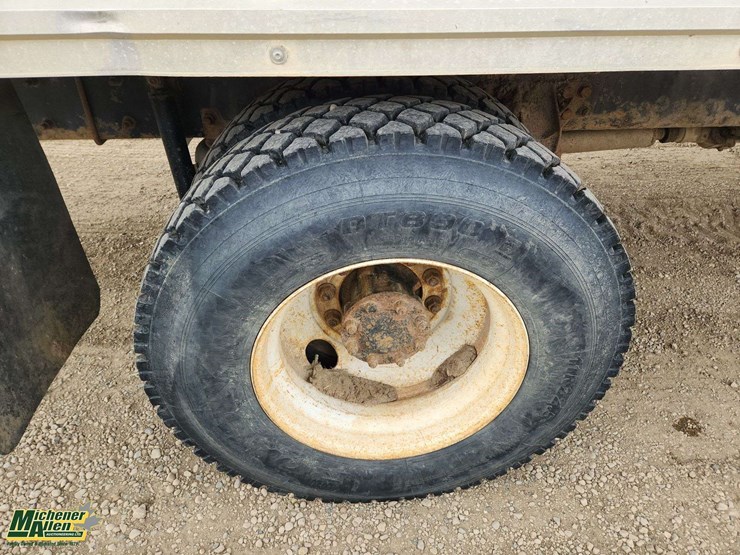 2007-international-durastar-4400-image-25