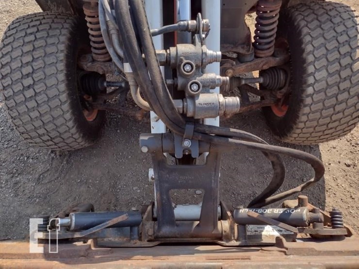 19-bobcat-5600t-toolcat-9416-image-16