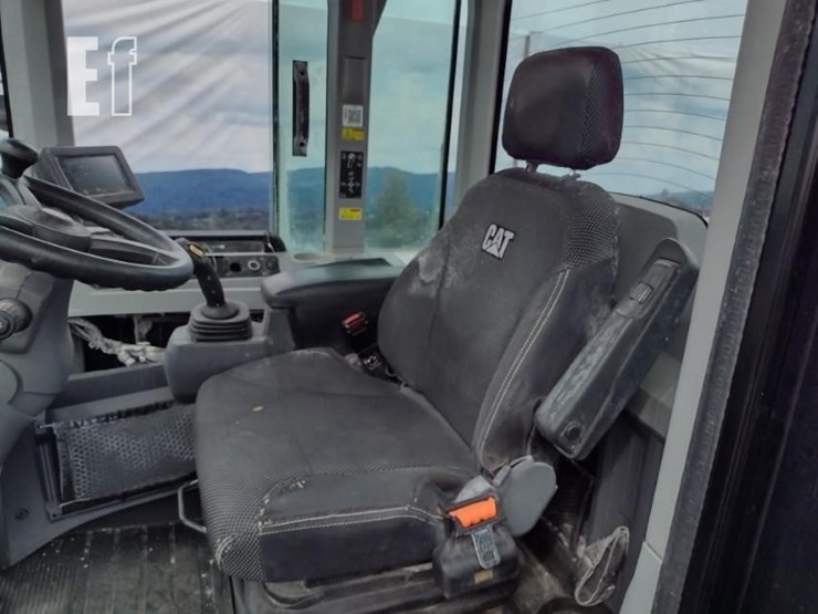 2020-caterpillar-930m-image-13