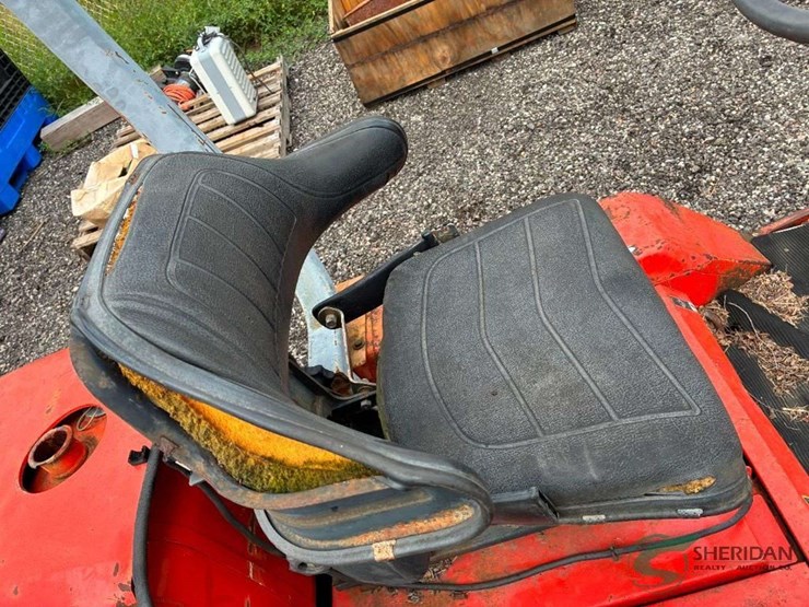 2001-kubota-f2100-image-11