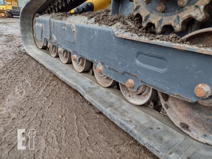 2023-deere-333g-image-28