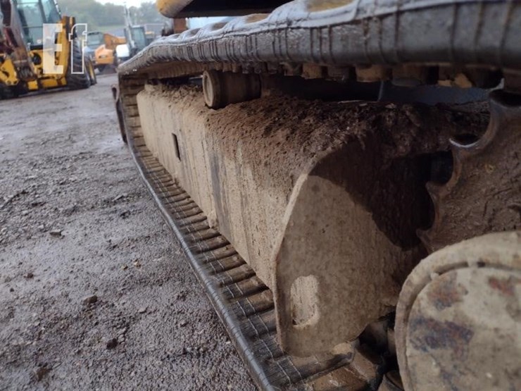 2015-deere-35g-image-29