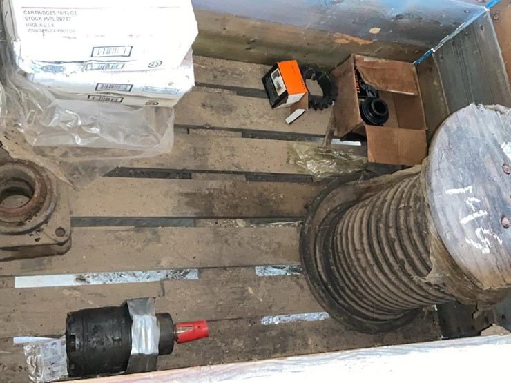 #145-•-hydraulic-motor,-bearing-inserts,-hyd-hose-and-grease-image-3