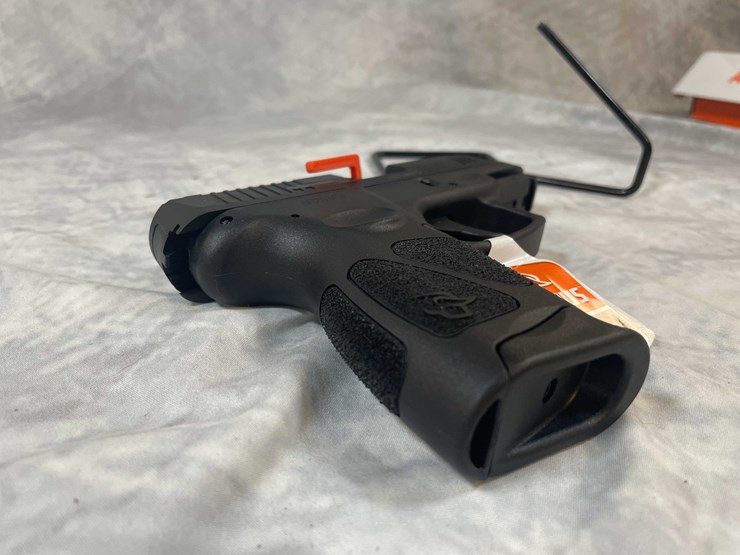 #4803-•-taurus-g3c-9mm-luger-pistol,-sn:-adg148570-image-5