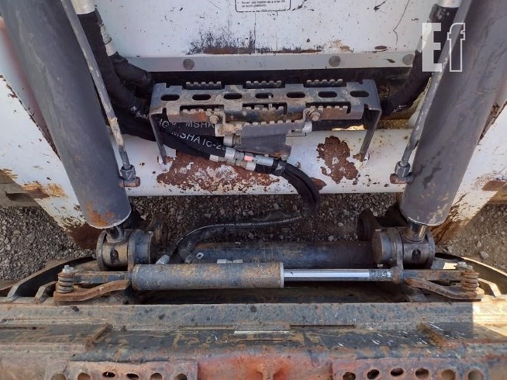 2019-bobcat-t870-image-17