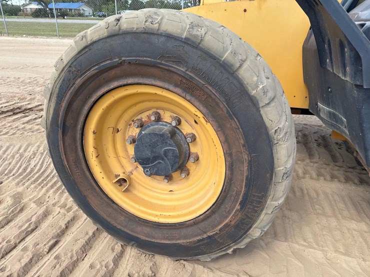 2016-caterpillar-tl642d-image-10