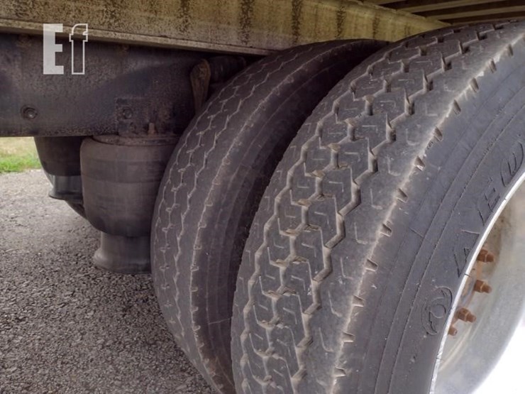2019-freightliner-business-class-m2-106-image-33