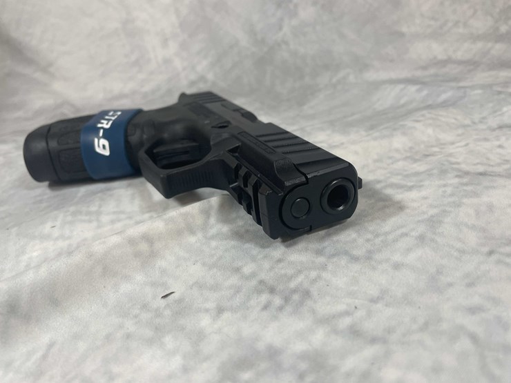 #4813-•-stoeger-str-9c-9mm-luger-pistol,-sn:-t6429-25s01975-image-4