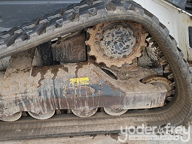 2021-bobcat-t76-image-19