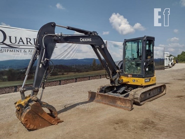 2022-deere-50g-image-47