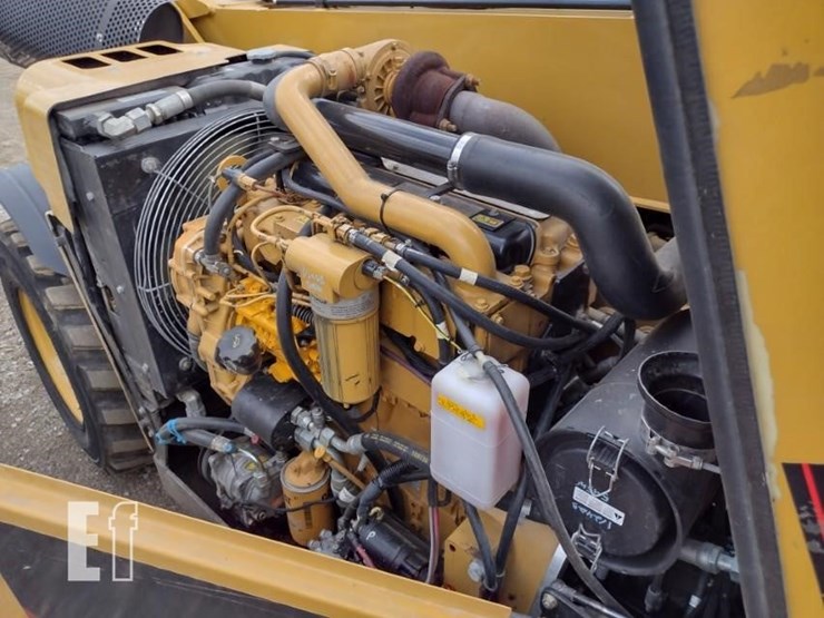 2010-caterpillar-th255-image-26