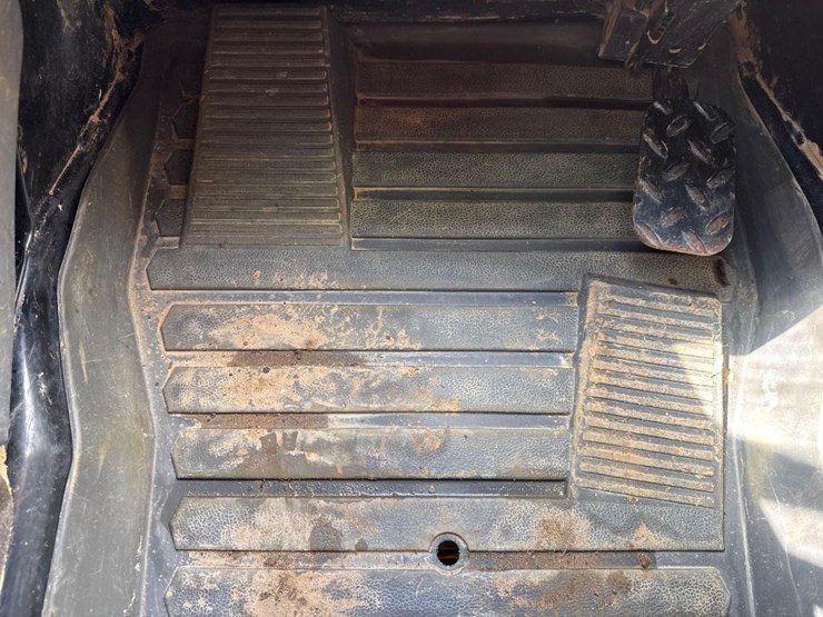 2019-caterpillar-279d-image-33