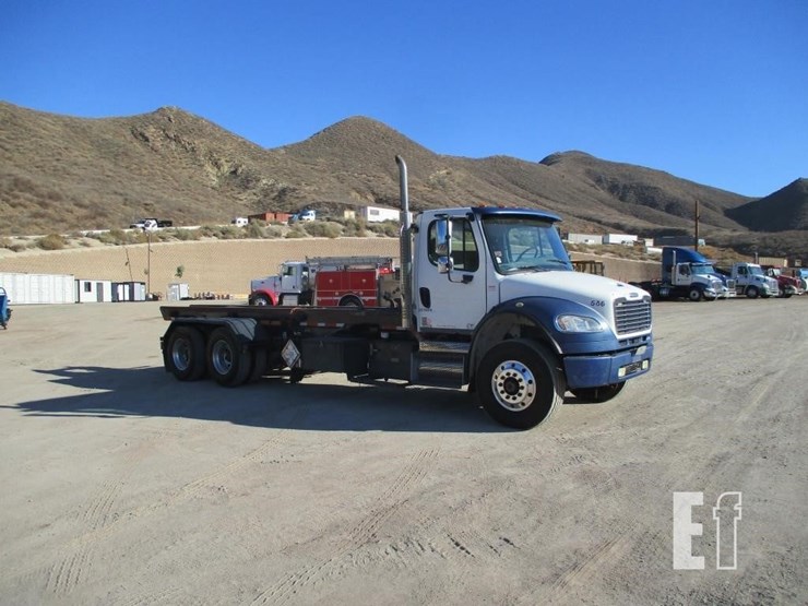 2008-freightliner-business-class-m2-106-image-2