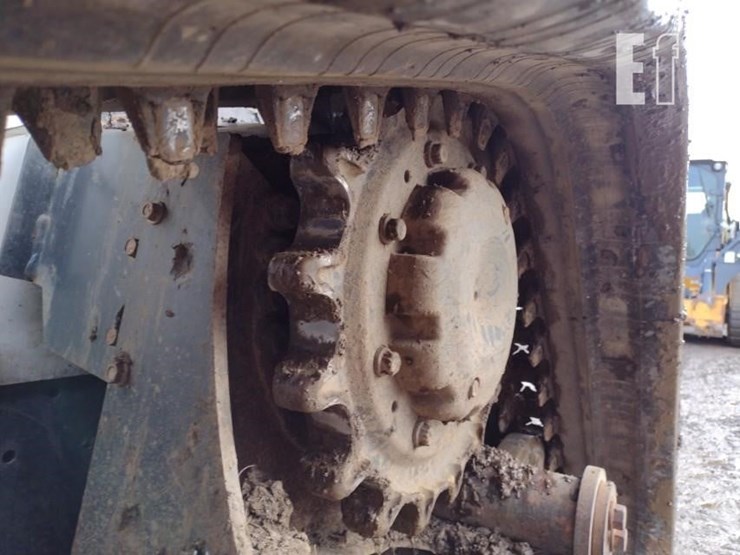 2021-bobcat-t870-image-22