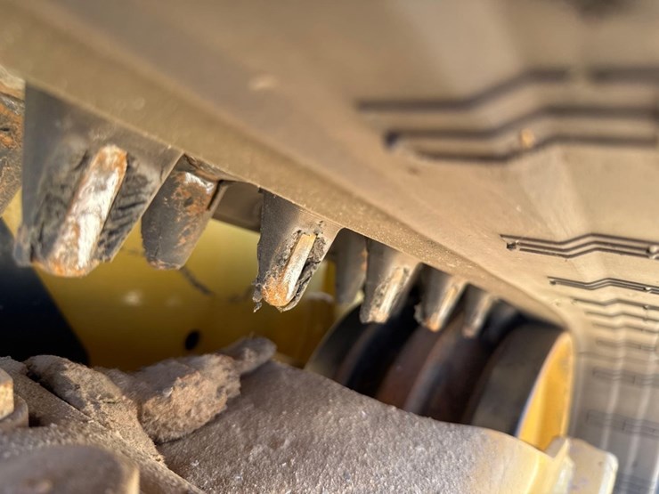 2024-caterpillar-255-skid-steer-image-15
