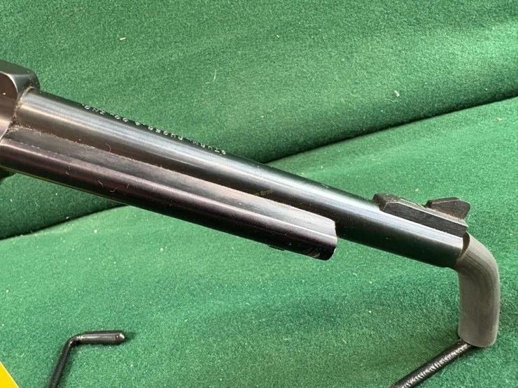 ruger-new-model-22cal-revolver-image-10