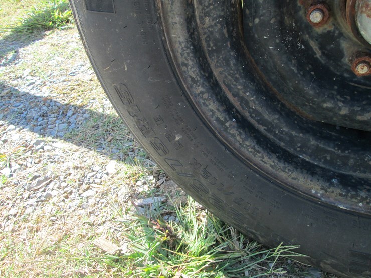 #29451-•-12'-s/a-steel-propane-tank-trailer-image-6