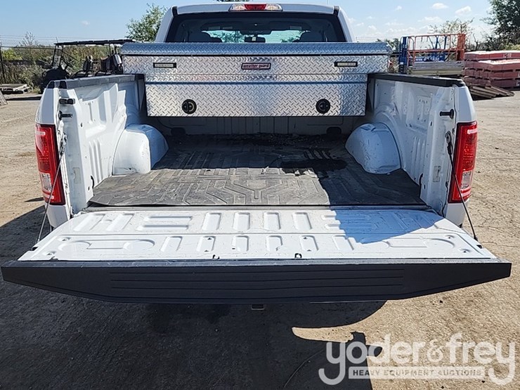 2017-ford-f150-image-12