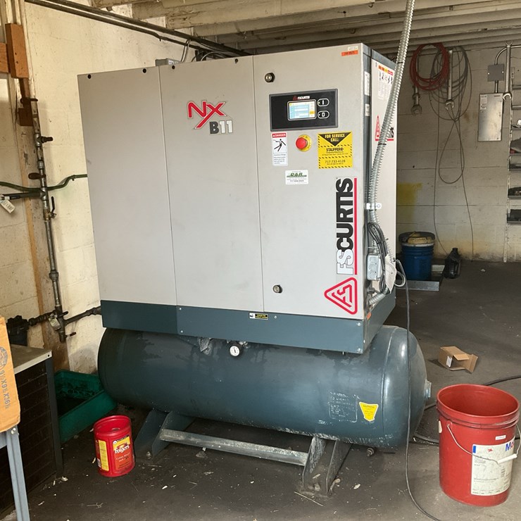 #121 • FS Curtis Screw Type Air Compressor
