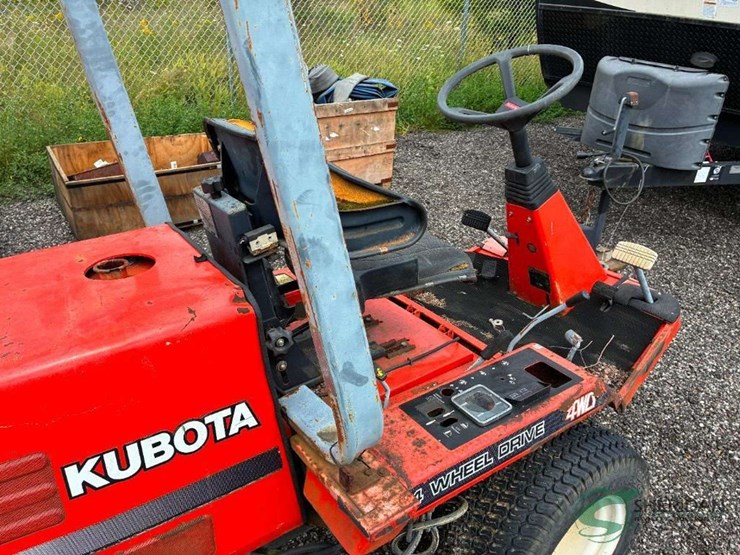 2001-kubota-f2100-image-7
