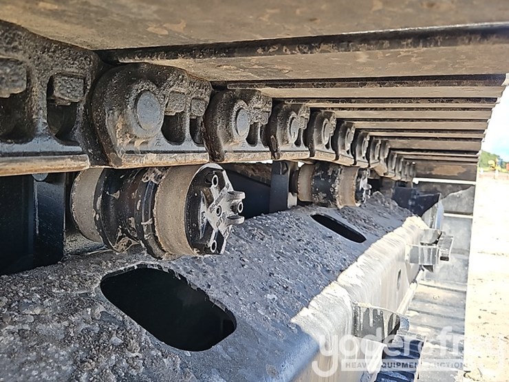 2021-caterpillar-320gc-image-23