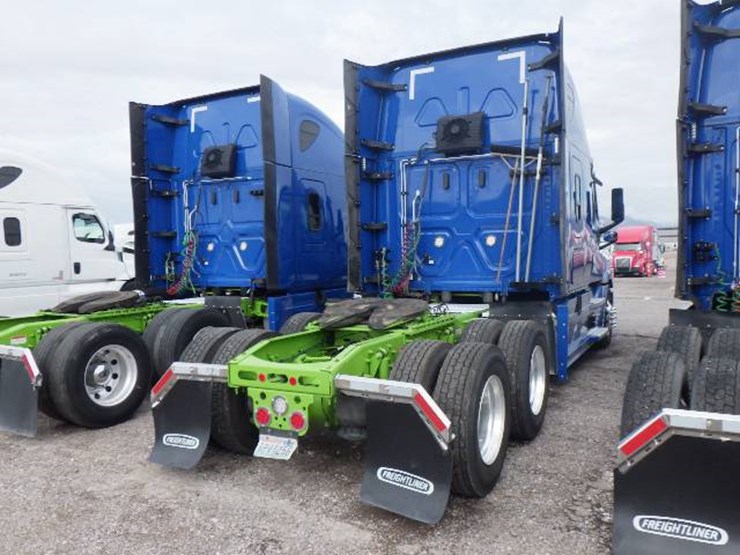2024-freightliner-cascadia-126-image-6